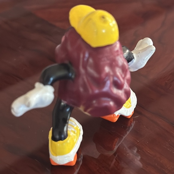 *Vintage* California Raisins PVC Figure, Roller Skater - Picture 5 of 6